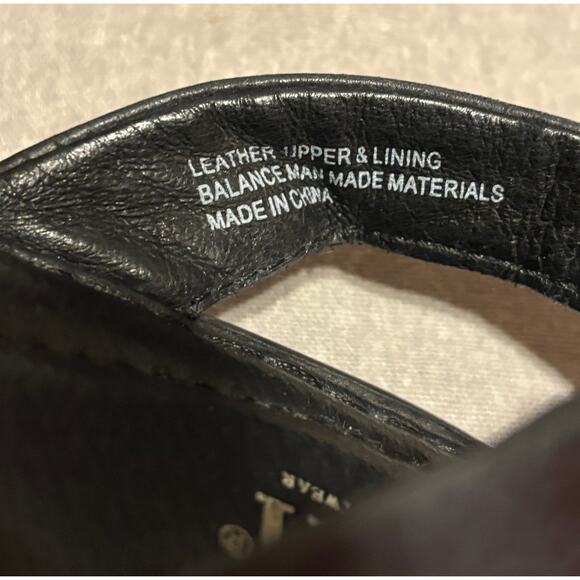 Born Size 7 Black Leather Sandals Women’s Shoes Excellent Condition - Picture 5 of 7